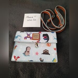 2019 Dooney and Bourke Ocean Friends small crossbody EC